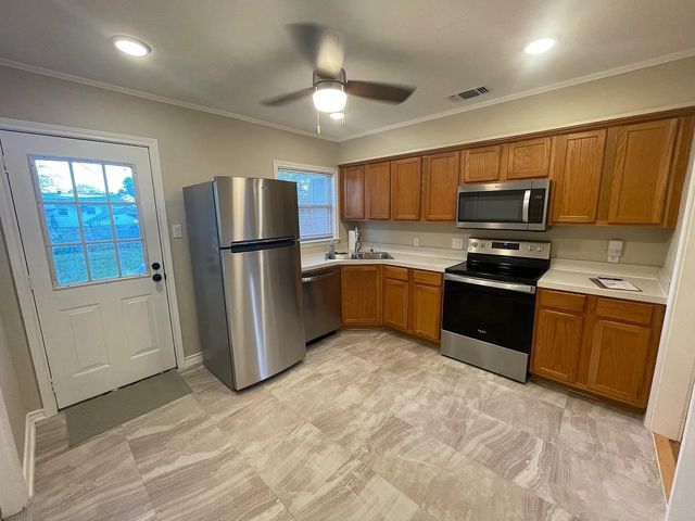 805 20th Street, Plano, TX 75074