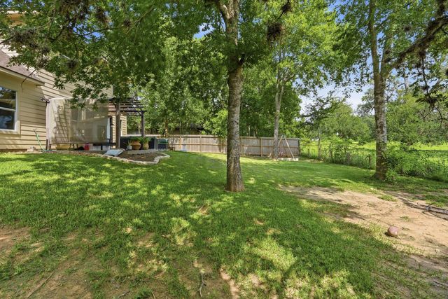 13217 Lazy Lane, Willis, TX 77318