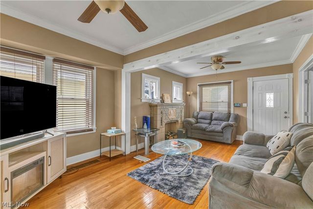 5821 Merkle Avenue, Parma, OH 44129