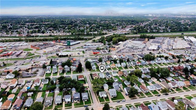 5821 Merkle Avenue, Parma, OH 44129