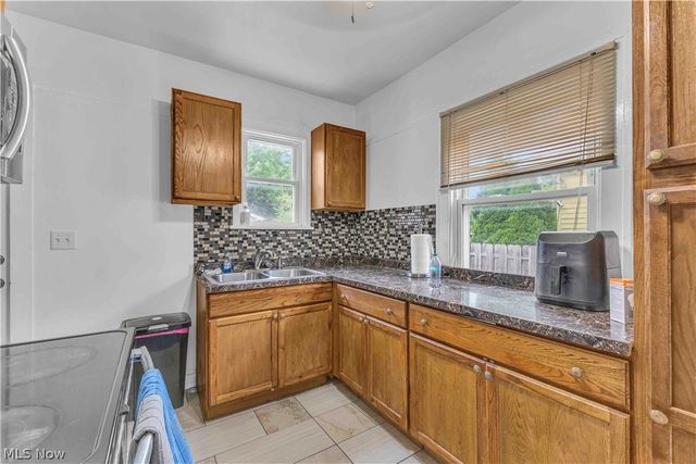 5821 Merkle Avenue, Parma, OH 44129
