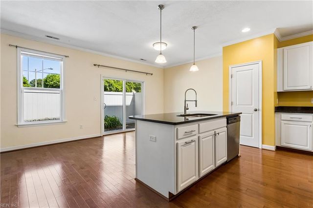 5520 Parish Turn PL, Virginia Beach, VA 23455