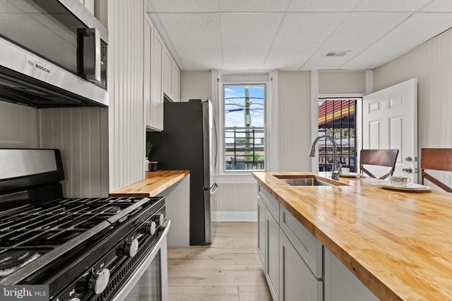2022 W FAYETTE ST, Baltimore, MD 21223