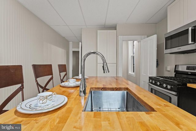 2022 W FAYETTE ST, Baltimore, MD 21223