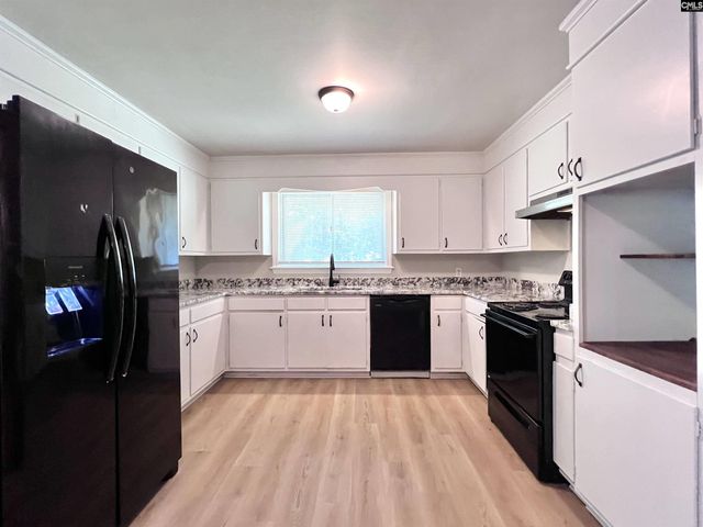 127 Whispering Pines Circle, Columbia, SC 29205