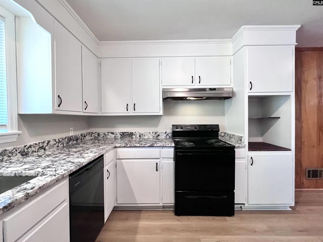 127 Whispering Pines Circle, Columbia, SC 29205