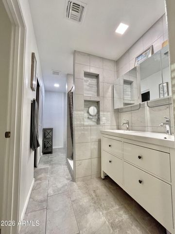 6914 S 22nd Lane, Phoenix, AZ 85041