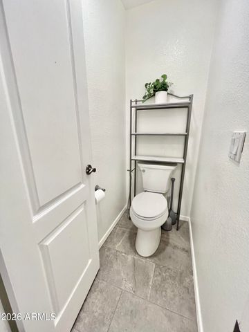 6914 S 22nd Lane, Phoenix, AZ 85041