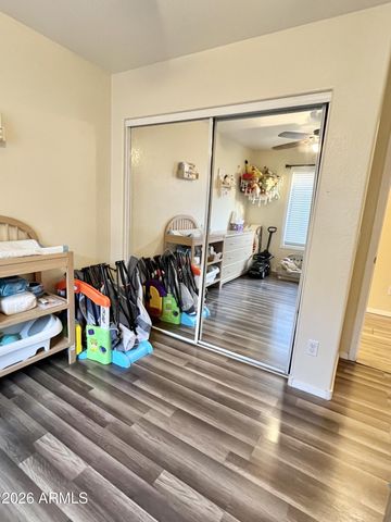 6914 S 22nd Lane, Phoenix, AZ 85041