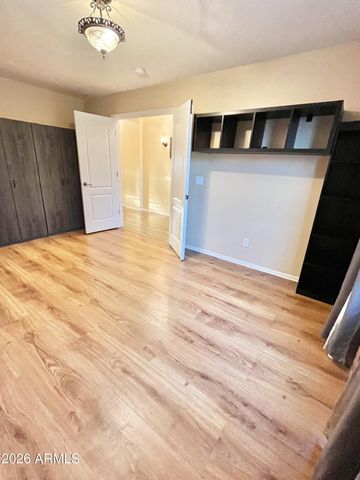6914 S 22nd Lane, Phoenix, AZ 85041