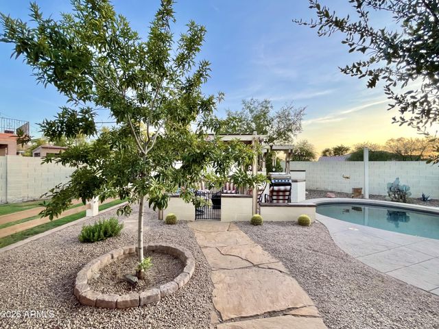 6914 S 22nd Lane, Phoenix, AZ 85041