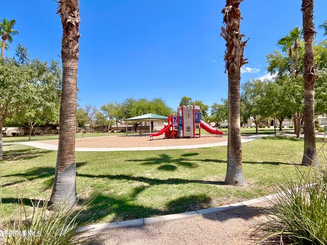 6914 S 22nd Lane, Phoenix, AZ 85041