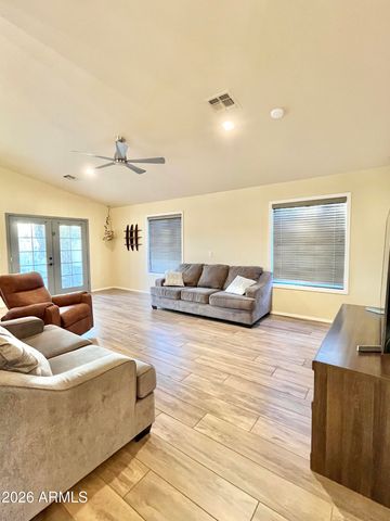 6914 S 22nd Lane, Phoenix, AZ 85041