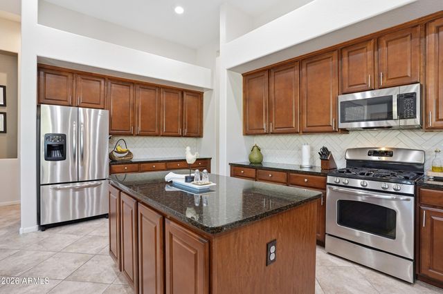 9132 W BAJADA Road, Peoria, AZ 85383