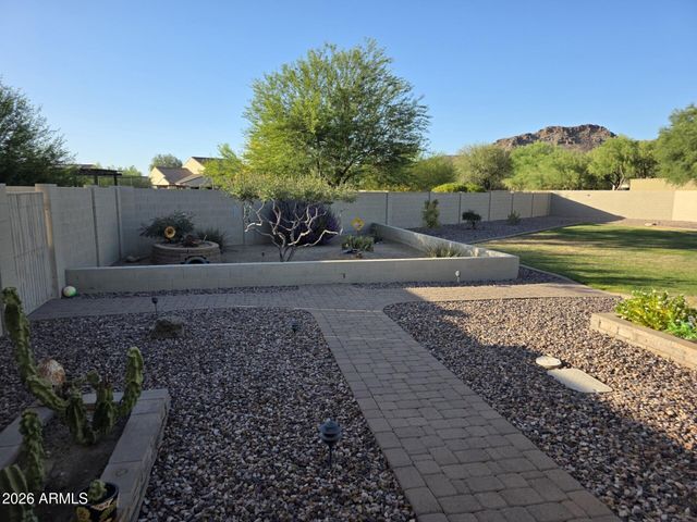 9132 W BAJADA Road, Peoria, AZ 85383