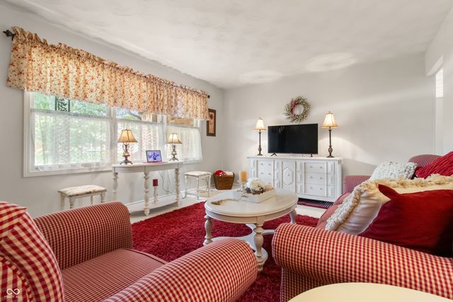 7712 Poplar Road, Brownsburg, IN 46112