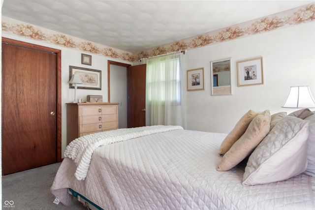 7712 Poplar Road, Brownsburg, IN 46112