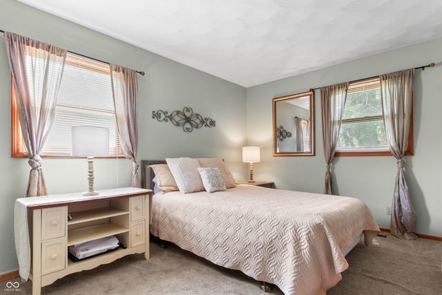 7712 Poplar Road, Brownsburg, IN 46112