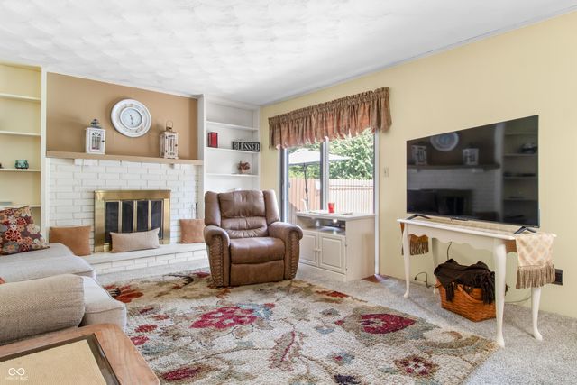7712 Poplar Road, Brownsburg, IN 46112