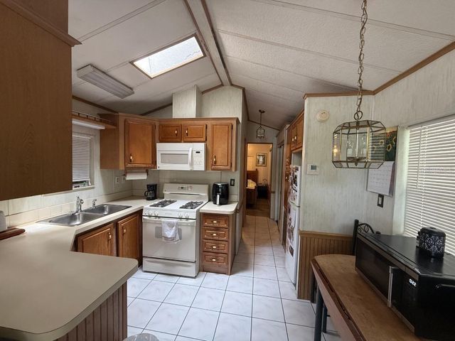 3000 CLARCONA ROAD 423, Apopka, FL 32703