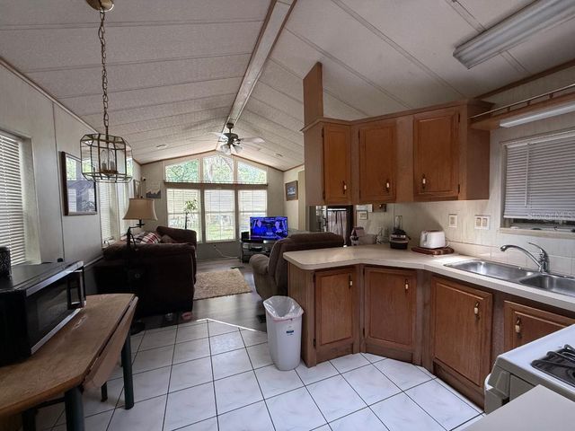 3000 CLARCONA ROAD 423, Apopka, FL 32703