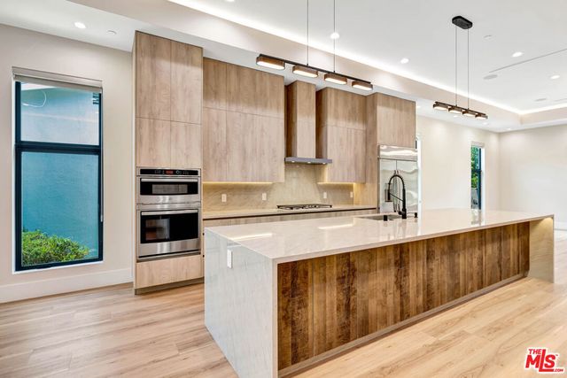 13424 Margate Street, Sherman Oaks, CA 91401