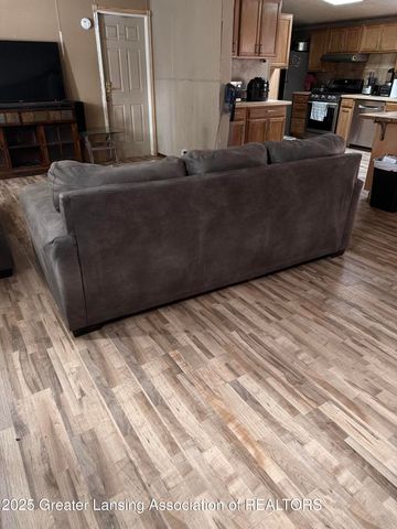 2614 W Kalamazoo Street, Lansing, MI 48917