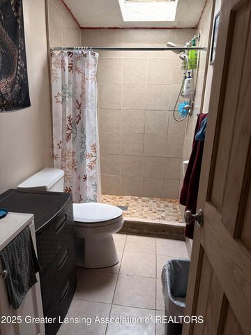 2614 W Kalamazoo Street, Lansing, MI 48917