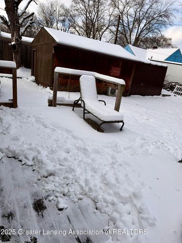 2614 W Kalamazoo Street, Lansing, MI 48917