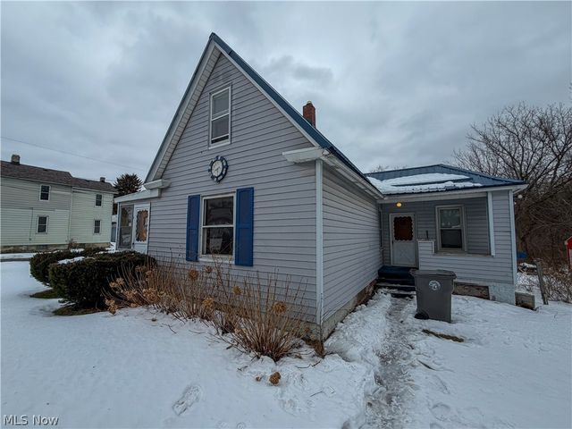 1583 Wellington Avenue, Youngstown, OH 44509