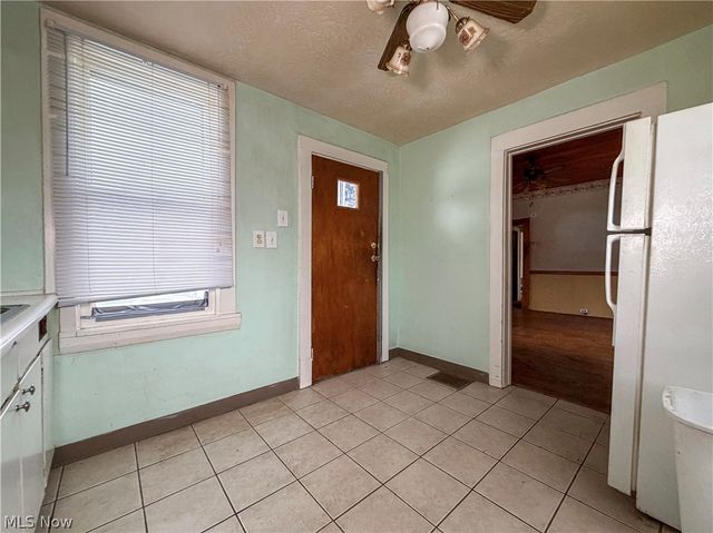 1583 Wellington Avenue, Youngstown, OH 44509