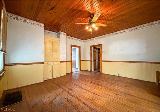 1583 Wellington Avenue, Youngstown, OH 44509