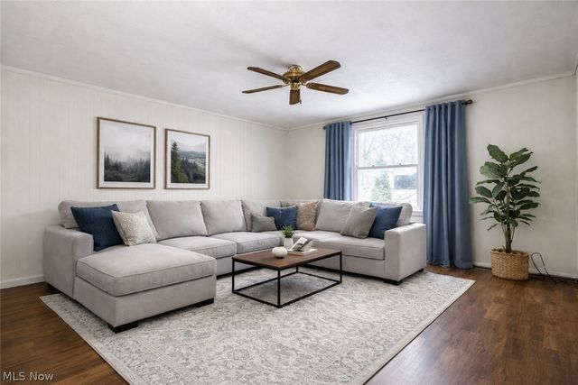 1583 Wellington Avenue, Youngstown, OH 44509