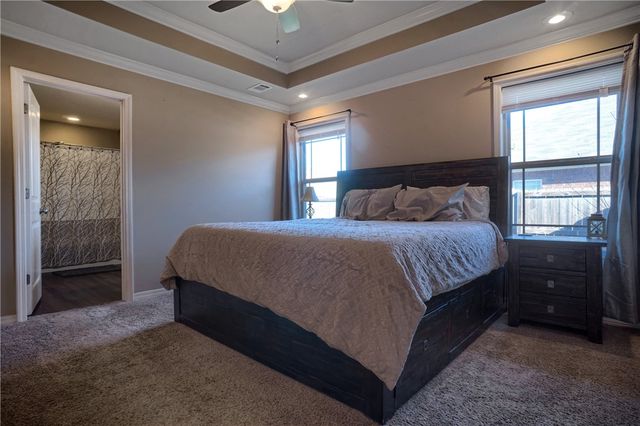 1617 E 9th Street, Russellville, AR 72802