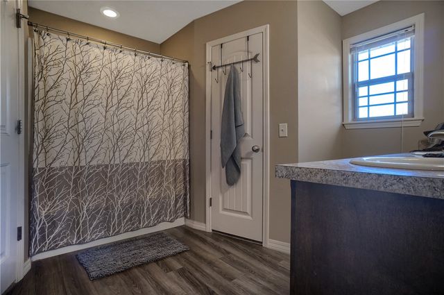 1617 E 9th Street, Russellville, AR 72802