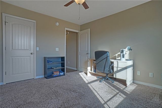 1617 E 9th Street, Russellville, AR 72802