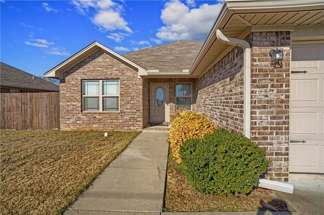 1617 E 9th Street, Russellville, AR 72802