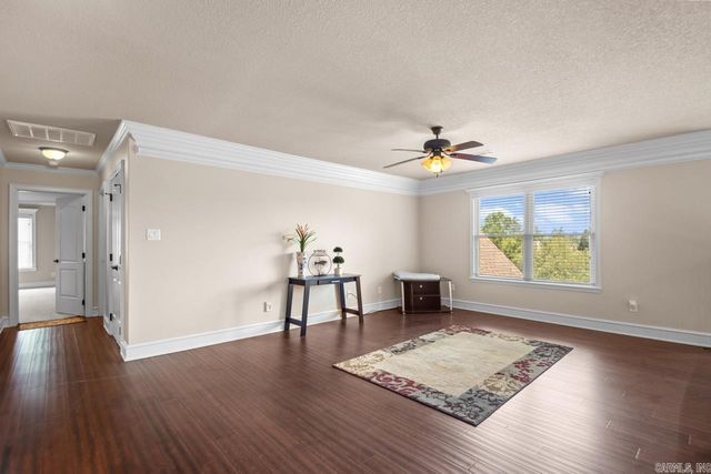 7206 Worth Ave, Benton, AR 72019