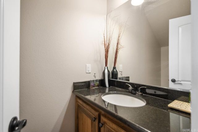 7206 Worth Ave, Benton, AR 72019