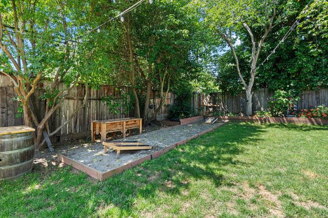 9132 Fair Oaks Blvd, Fair Oaks, CA 95628