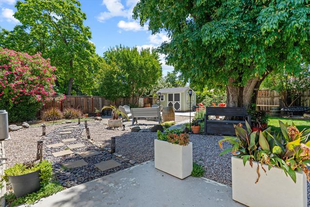 9132 Fair Oaks Blvd, Fair Oaks, CA 95628