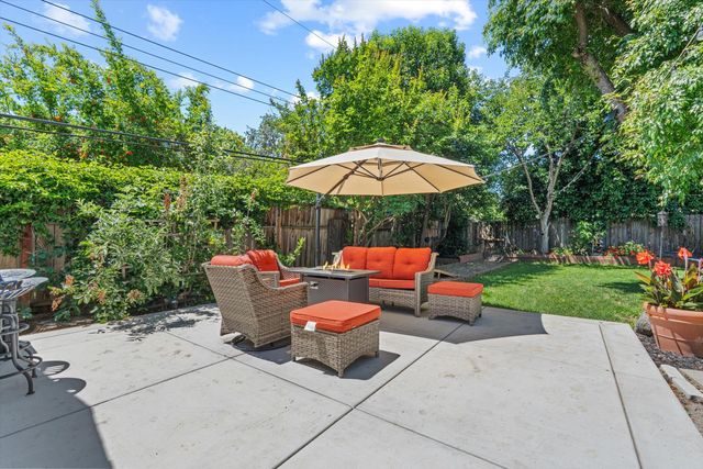 9132 Fair Oaks Blvd, Fair Oaks, CA 95628