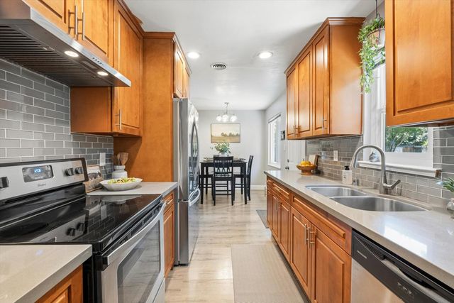9132 Fair Oaks Blvd, Fair Oaks, CA 95628