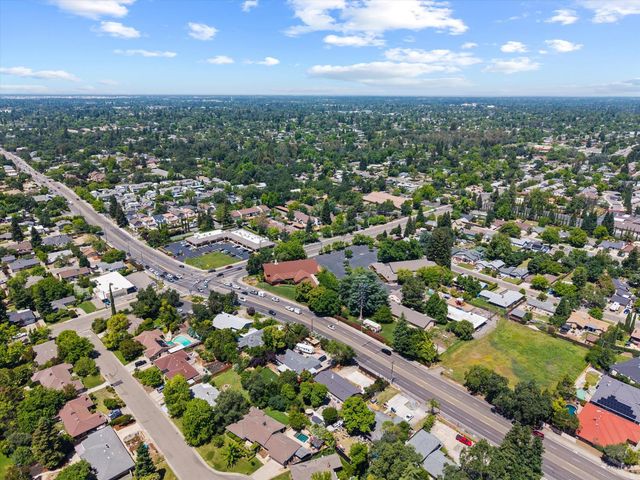 9132 Fair Oaks Blvd, Fair Oaks, CA 95628