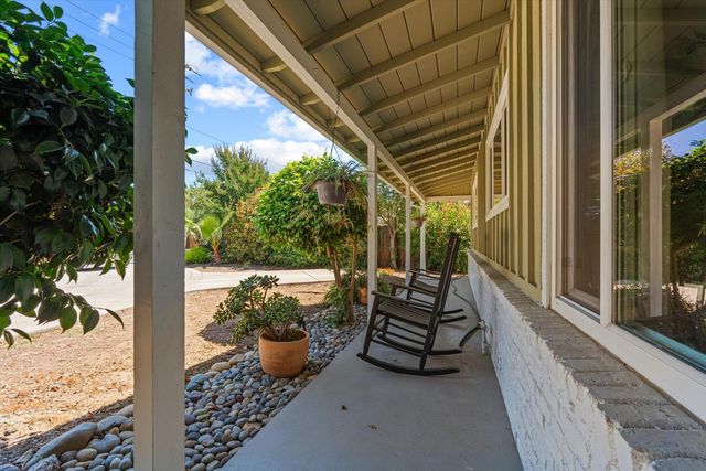 9132 Fair Oaks Blvd, Fair Oaks, CA 95628