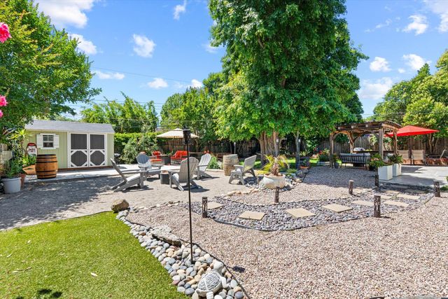 9132 Fair Oaks Blvd, Fair Oaks, CA 95628