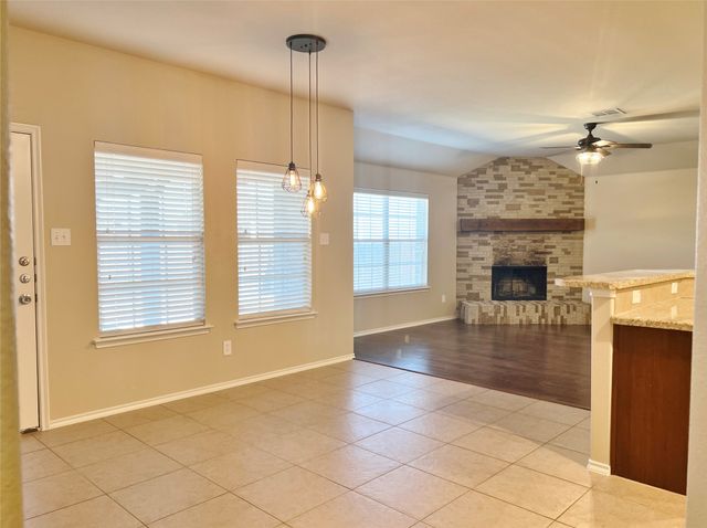 121 Sumac Drive, Waxahachie, TX 75165