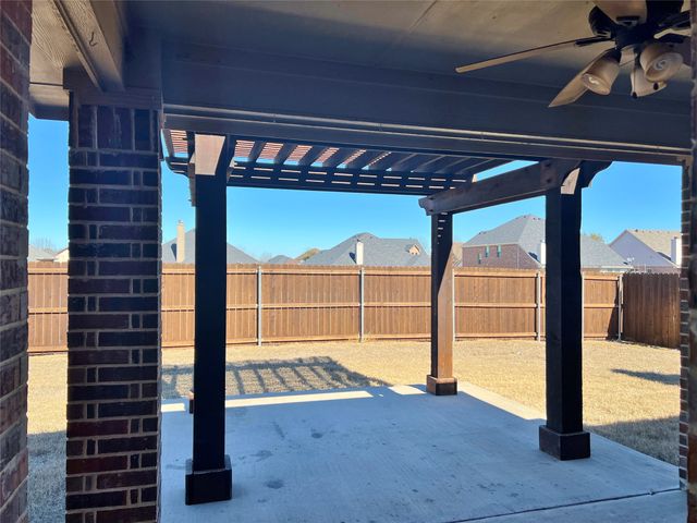 121 Sumac Drive, Waxahachie, TX 75165