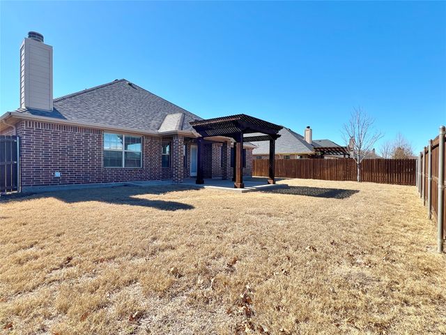 121 Sumac Drive, Waxahachie, TX 75165
