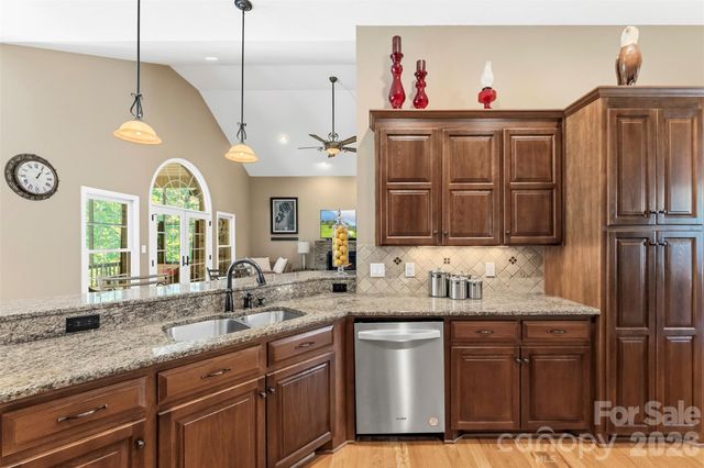543 Kenway Loop, Mooresville, NC 28117